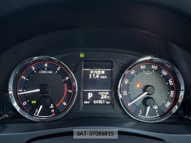 Toyota AURIS 2014-12 7453057-7