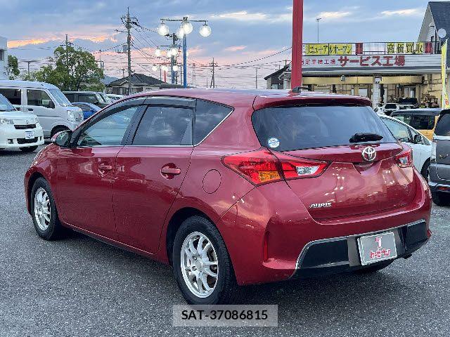 Toyota AURIS 2014-12 7453057-8