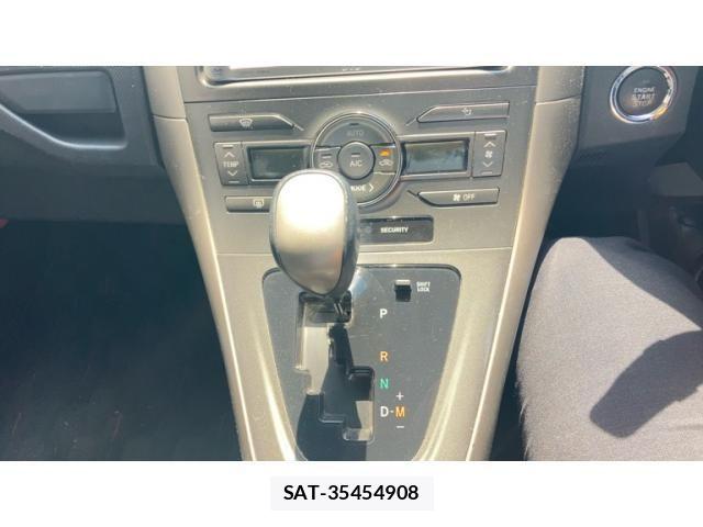 Toyota AURIS 2007-11 7453059-24