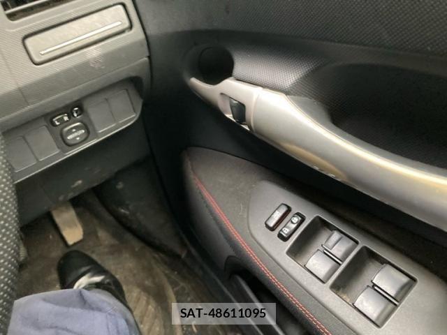 Toyota AURIS 2012-02 7499632-17