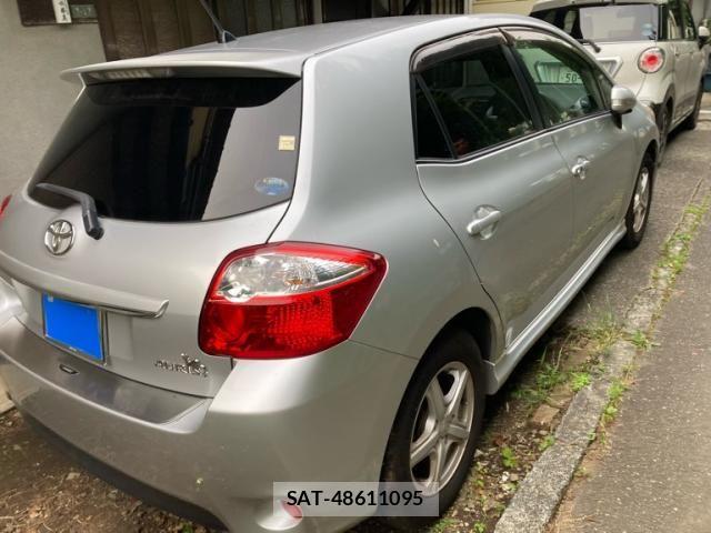 Toyota AURIS 2012-02 7499632-3