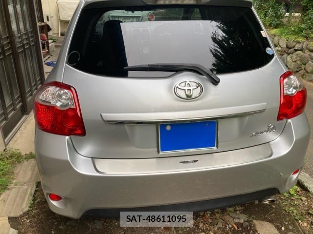 Toyota AURIS 2012-02 7499632-4