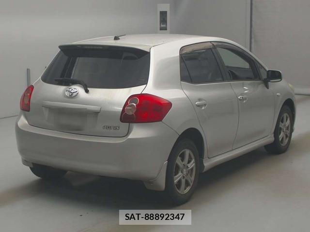 Toyota AURIS 2009-09 7496371-1