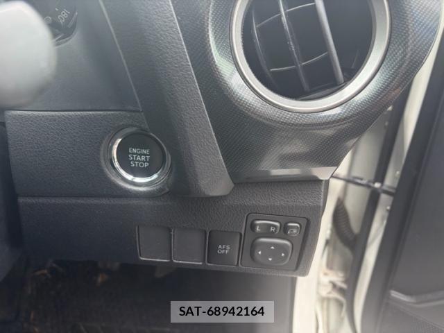 Toyota AURIS 2013-12 7508157-16