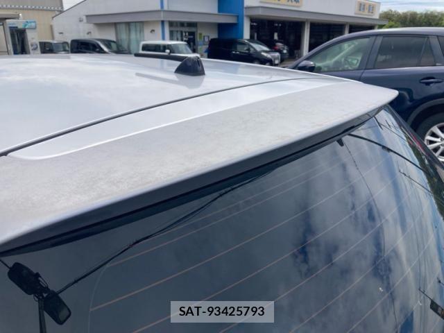 Toyota AURIS 2011-02 7615136-7