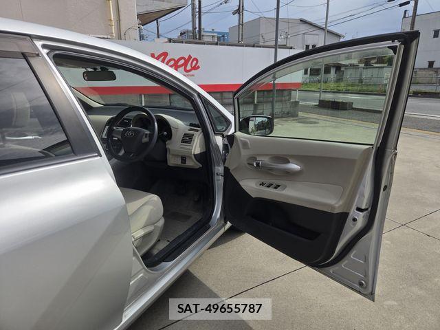 Toyota AURIS 2011-10 7615135-3