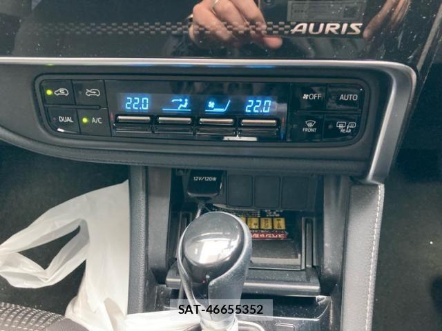 Toyota AURIS 2016-03 7615134-13