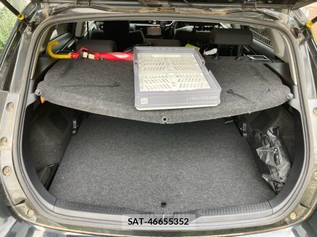 Toyota AURIS 2016-03 7615134-19
