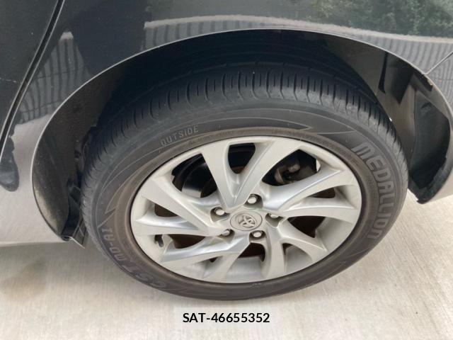Toyota AURIS 2016-03 7615134-5