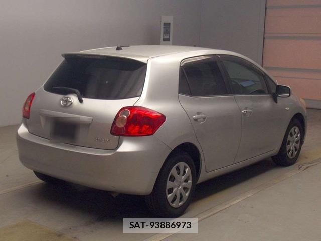 Toyota AURIS 2007-06 7605439-1