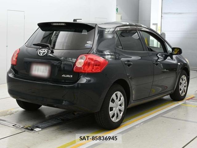 Toyota AURIS 2008-10 7634470-4