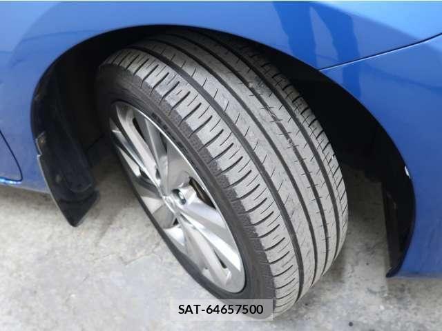 Toyota AURIS 2013-05 7721118-8