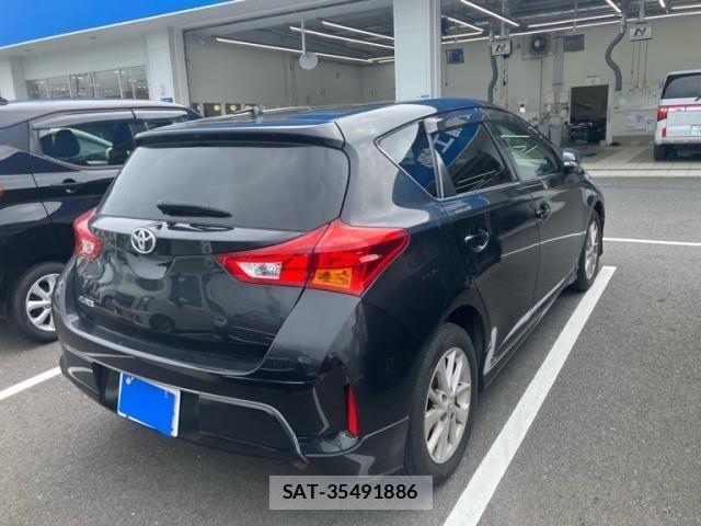 Toyota AURIS 2013-10 7721119-2