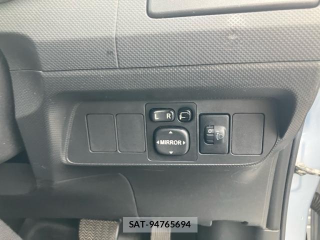 Toyota AURIS 2008-08 7721132-15