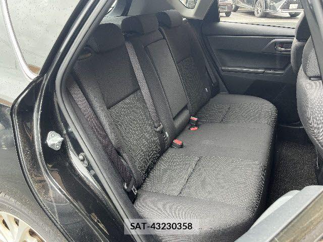 Toyota AURIS 2016-07 7721117-9