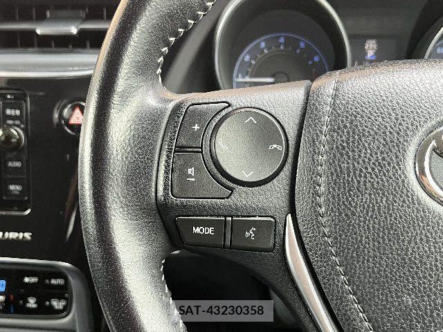 Toyota AURIS 2016-07 7721117-17