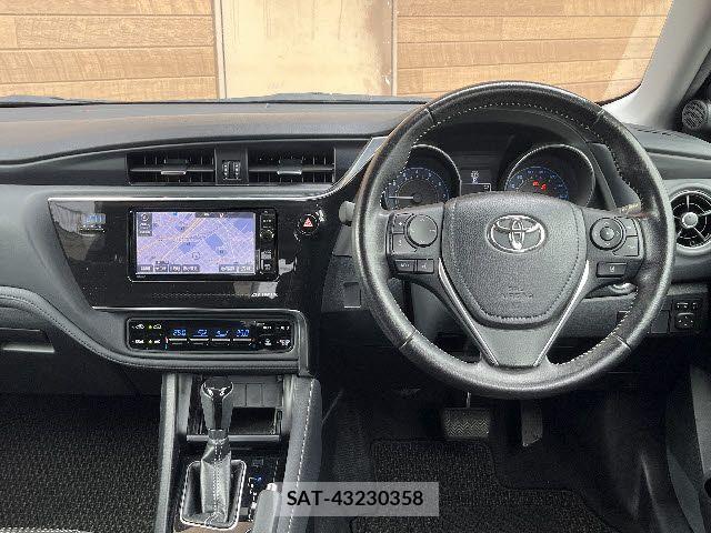 Toyota AURIS 2016-07 7721117-1