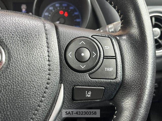 Toyota AURIS 2016-07 7721117-23