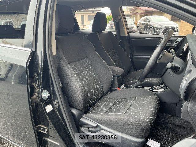Toyota AURIS 2016-07 7721117-3
