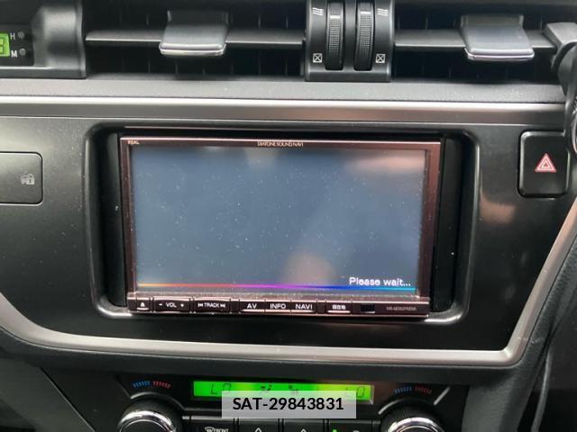 Toyota AURIS 2012-12 7782811-13