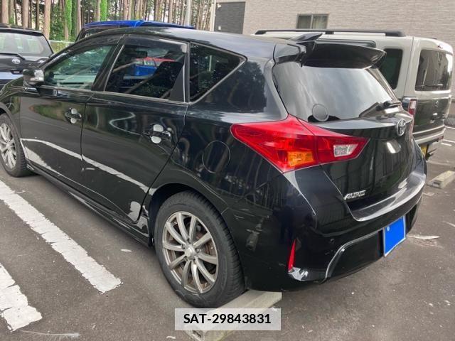 Toyota AURIS 2012-12 7782811-3
