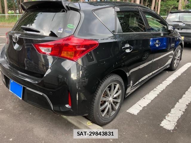 Toyota AURIS 2012-12 7782811-4