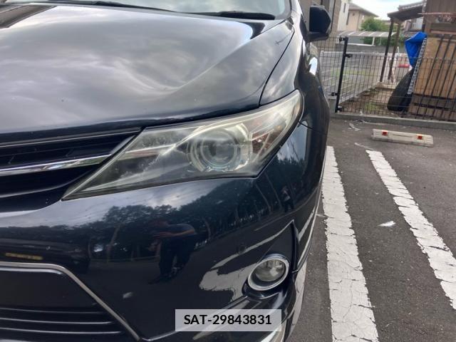 Toyota AURIS 2012-12 7782811-5