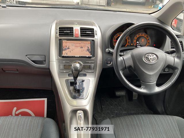 Toyota AURIS 2008-08 7875402-1