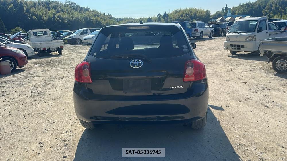 Toyota AURIS 2008-10 7634470-3