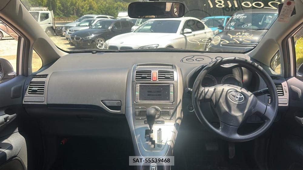 Toyota AURIS 2007-05 7634468-12