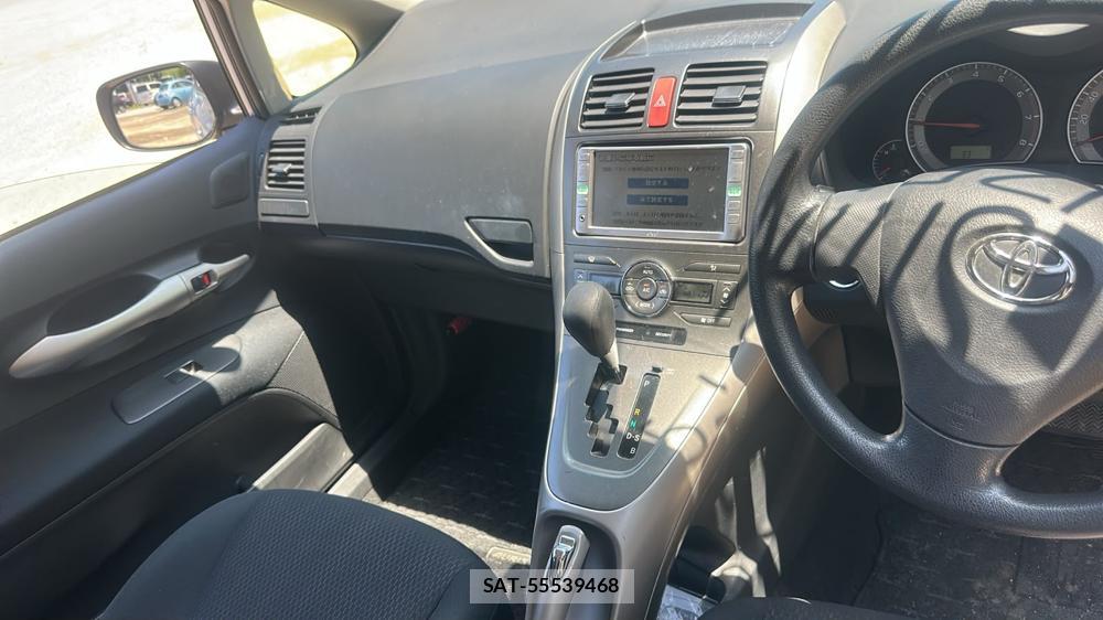 Toyota AURIS 2007-05 7634468-16