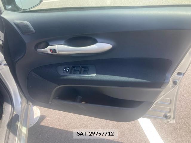 Toyota AURIS 2008-06 7960604-9
