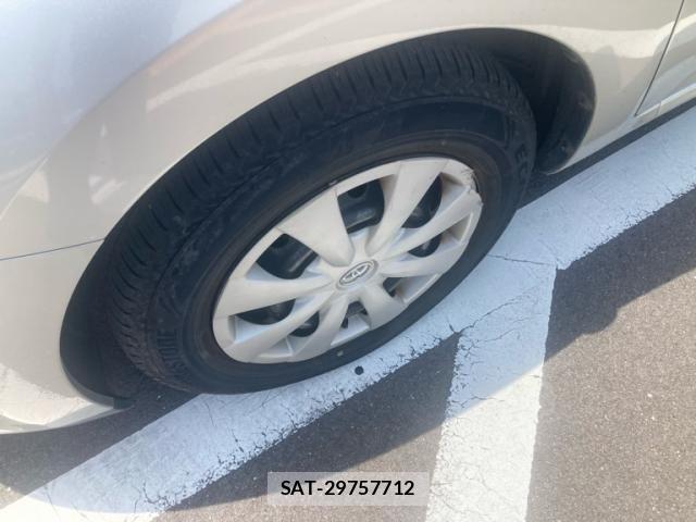 Toyota AURIS 2008-06 7960604-6