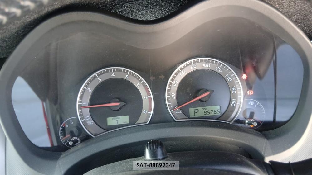 Toyota AURIS 2009-09 7496371-13
