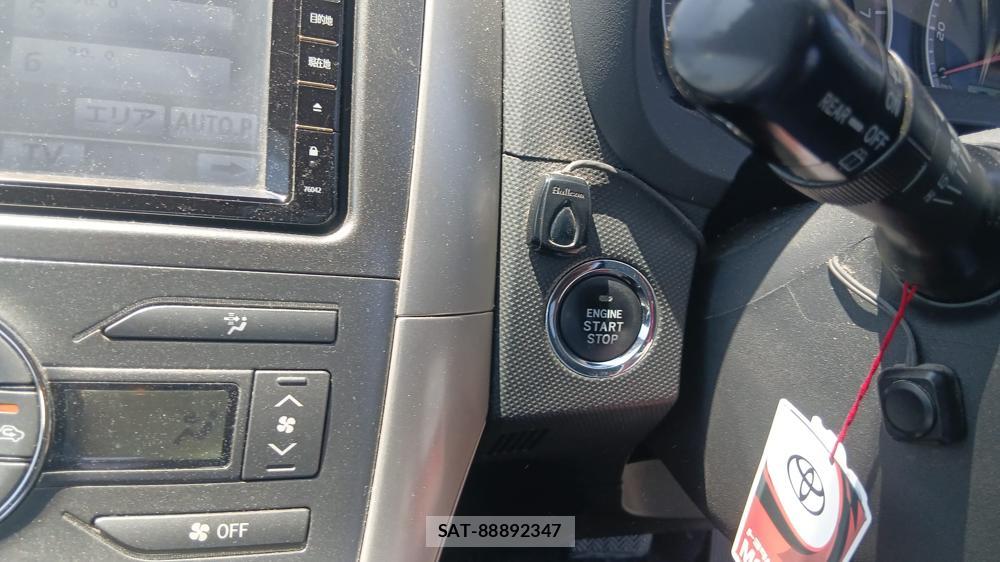 Toyota AURIS 2009-09 7496371-14