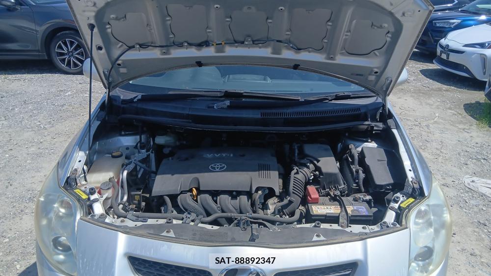 Toyota AURIS 2009-09 7496371-31