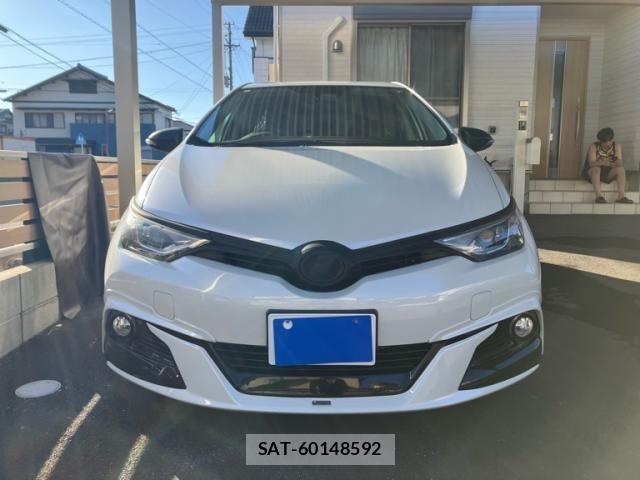 Toyota AURIS 2015-07 7978577-0