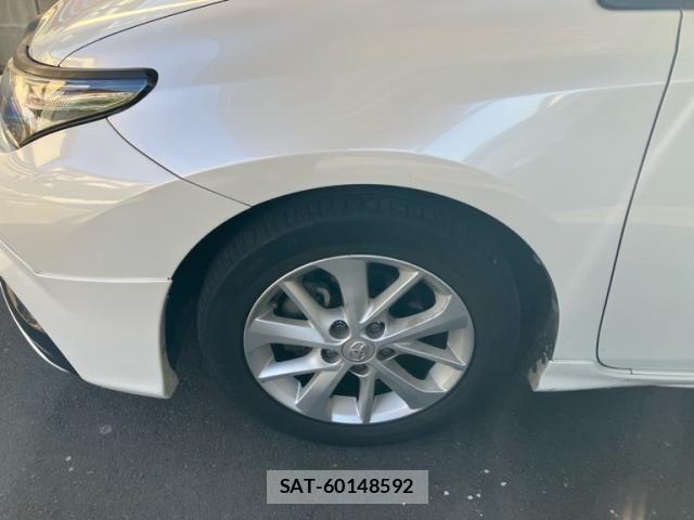 Toyota AURIS 2015-07 7978577-5