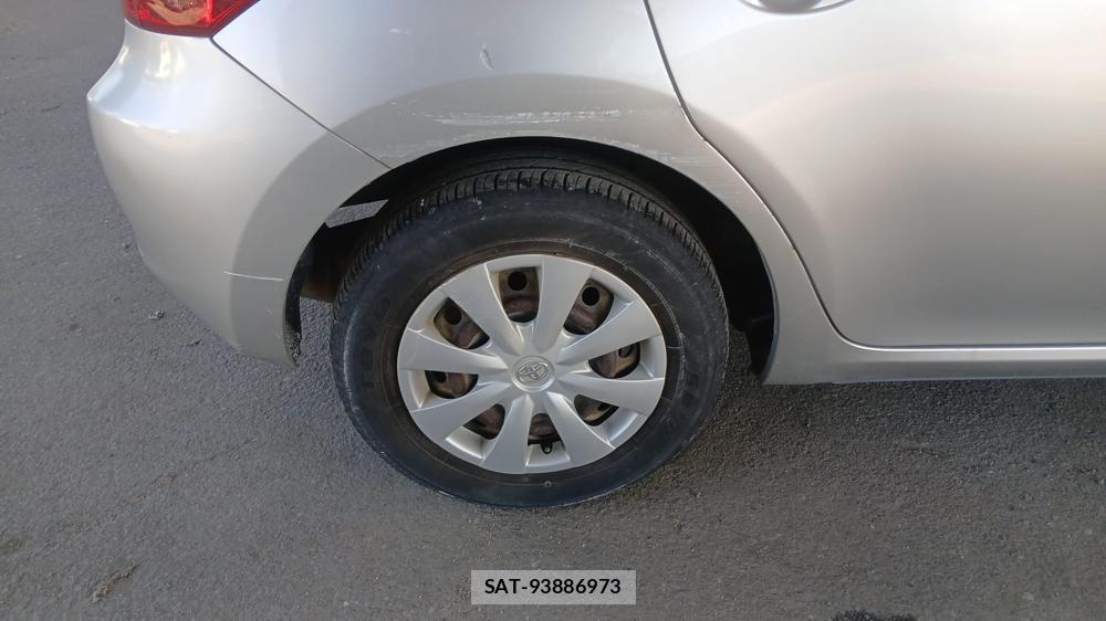 Toyota AURIS 2007-06 7605439-26