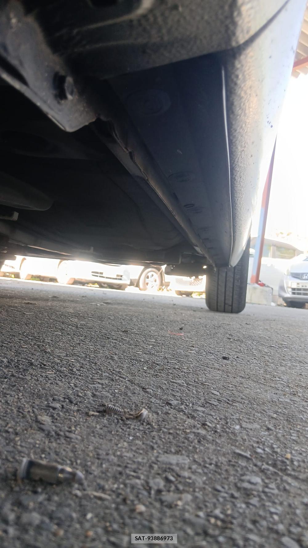 Toyota AURIS 2007-06 7605439-31