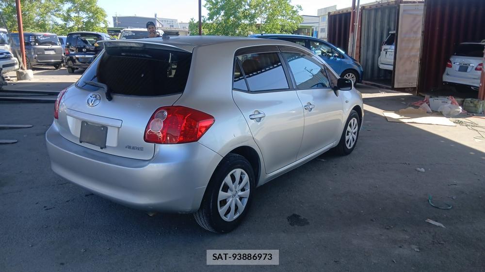 Toyota AURIS 2007-06 7605439-4