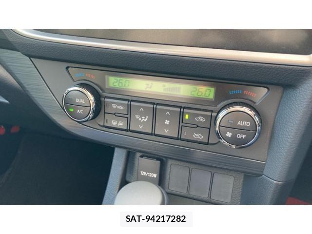Toyota AURIS 2014-01 8034510-16