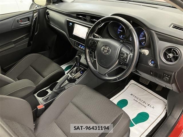 Toyota AURIS 2016-05 8034509-9