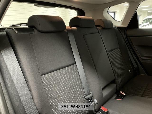 Toyota AURIS 2016-05 8034509-10
