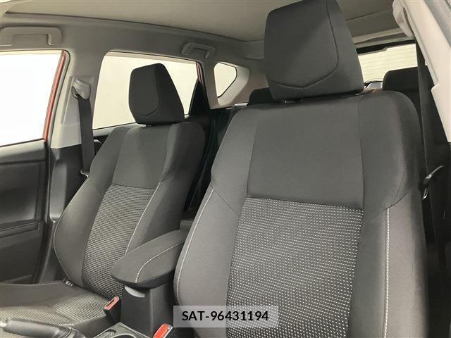 Toyota AURIS 2016-05 8034509-12