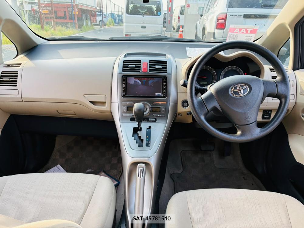 Toyota AURIS 2009-07 7972157-12