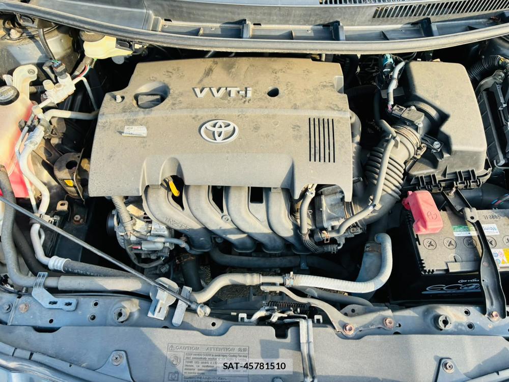 Toyota AURIS 2009-07 7972157-37