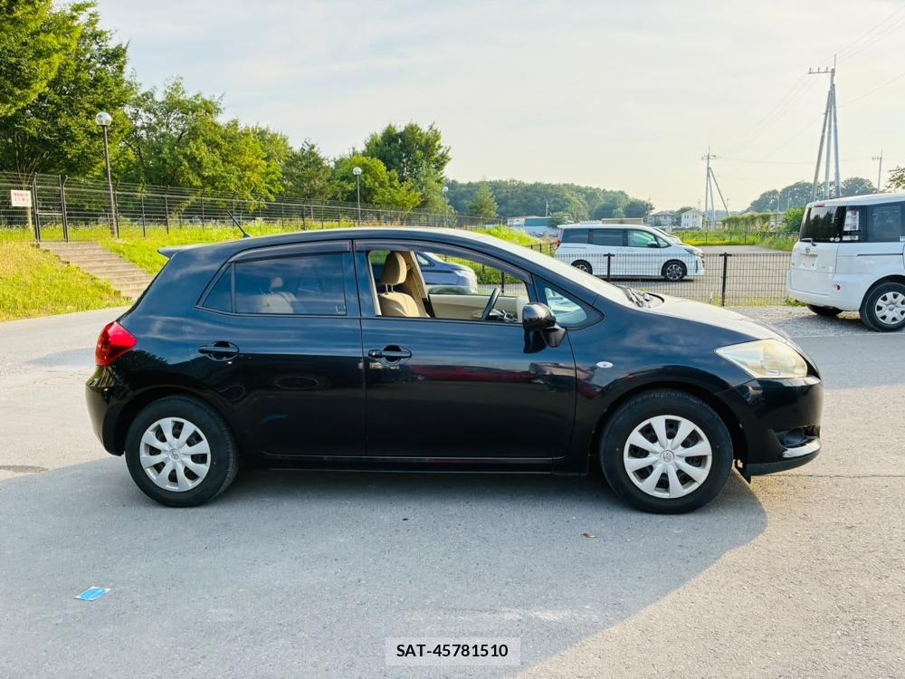 Toyota AURIS 2009-07 7972157-5