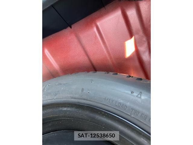 Toyota AURIS 2013-07 8072954-10