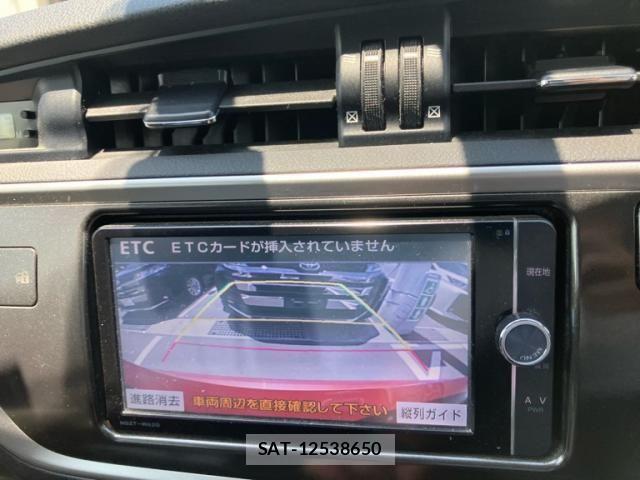 Toyota AURIS 2013-07 8072954-15